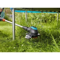 GARDENA Coupe-bordures EasyCut 450/25 – 450W – Ø25cm – Fil RotorCut – Manche télescopique inclinable – Etrier protec