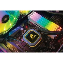 Mémoire RAM - CORSAIR - Vengeance RGB Pro Series DDR4 - 16GB 2x8GB DI