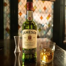 JAMESON Irlande Standard Whiskey Gallon Balancelle 4,5L