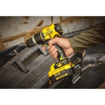 Stanley - V20 Perceuse visseuse a percussion 80 Nm BRUSHLESS - Lithium 18V - 2 batteries 4A - SFMCD721M2K-QW