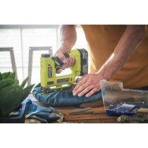 RYOBI - Agrafeuse 18V ONE+ - agrafes dos 9,4 mm, longueur 6,35 mm a 14