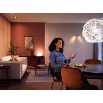 PHILIPS Hue White Kit de démarrage ampoule LED connectée 9,5W - E27