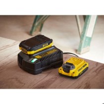 Kit 1 batterie LITHIUM-ION 18V 4Ah et Chargeur 2Ah Gamme V20 - STANLEY