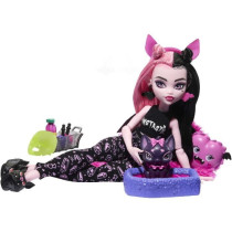 Monster High Draculaura Pajama Party Set - Doll and Accessories HKY66