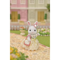 Sylvanian Families - The Snow Bunny Fashion Suitcase and Big Sister