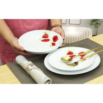 18 Piece Porcelain Table Service Red and White Poppy