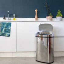 KITCHEN MOVE Majestic Automatic Kitchen Waste Bin - 68L