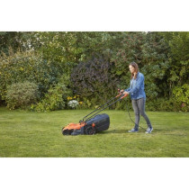 BLACK & DECKER Trimmer 34cm 1400W - Handle Bike BEMW461BH