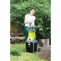 RYOBI - Broyeur de végétaux 2500 W - plateau porte-couteaux - capaci