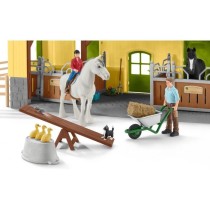 Écurie avec boxes et animaux, coffret de 82 pieces avec chevaux, peti